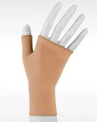 Compression gauntlet